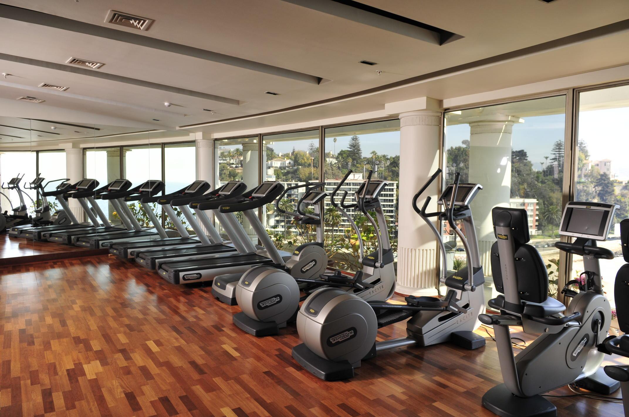 Enjoy Vina Del Mar Hotel Екстериор снимка A row of treadmills