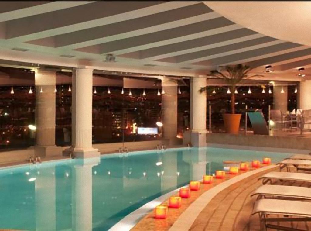 Enjoy Vina Del Mar Hotel Екстериор снимка The pool at the 1018